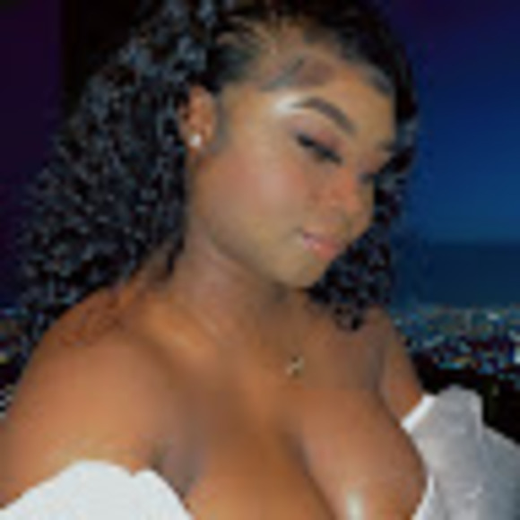 Meet your Posher, Tamara - Picture 1 of 1